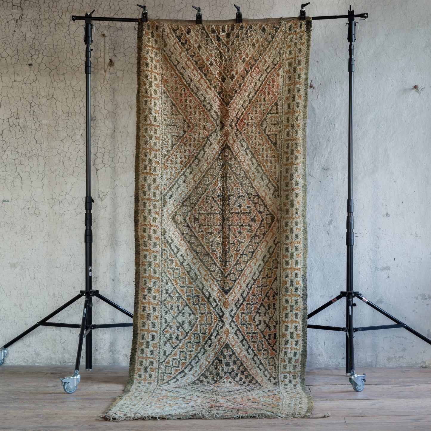 Marockansk Inredning orientalisk Beni Mguild matta i ull Atlas bergen Marocko