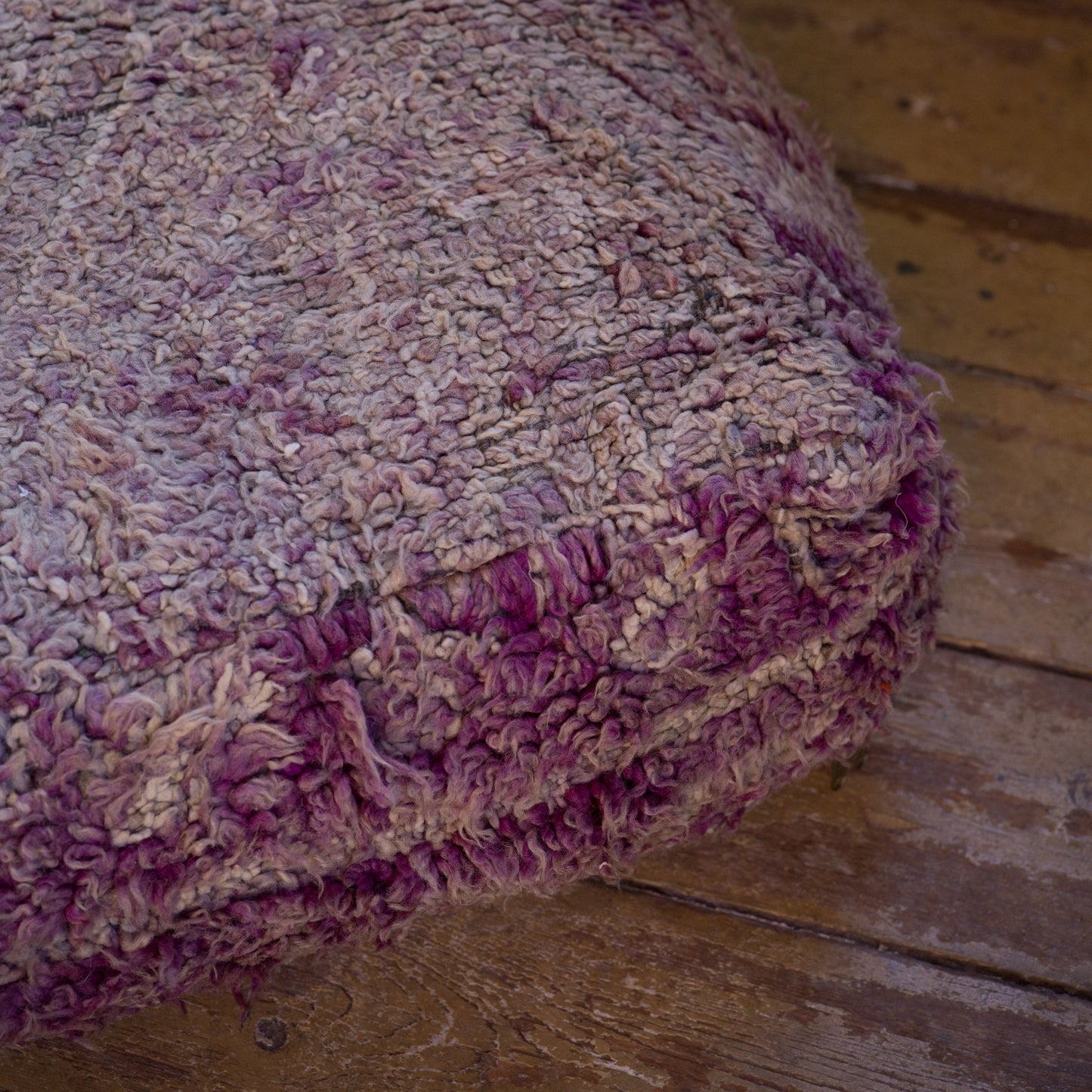 Marockansk Inredning sittpuff handgjord i ull Atlas bergen Marocko