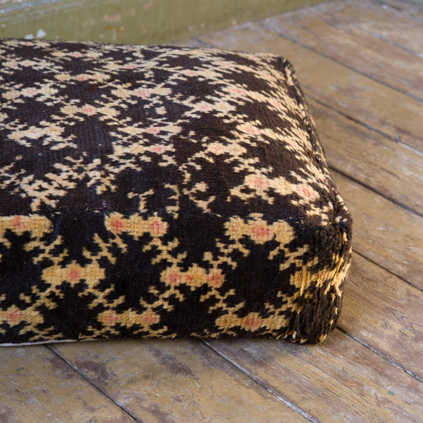 Marockansk Inredning sittpuff handgjord i ull Atlas bergen Marocko