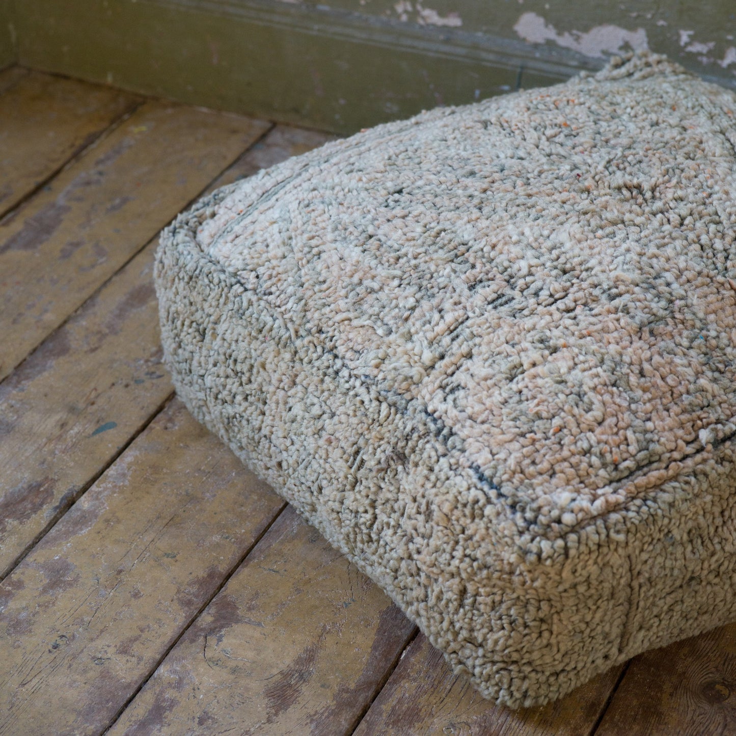 Marockansk Inredning sittpuff handgjord i ull Atlas bergen Marocko