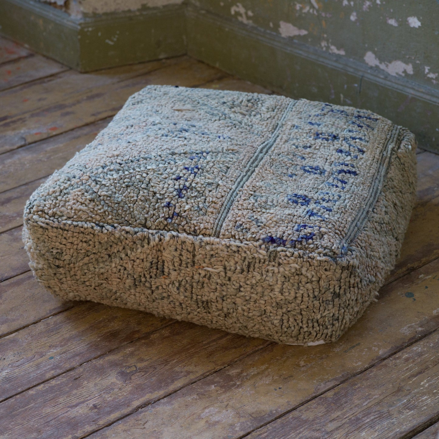 Marockansk Inredning sittpuff handgjord i ull Atlas bergen Marocko