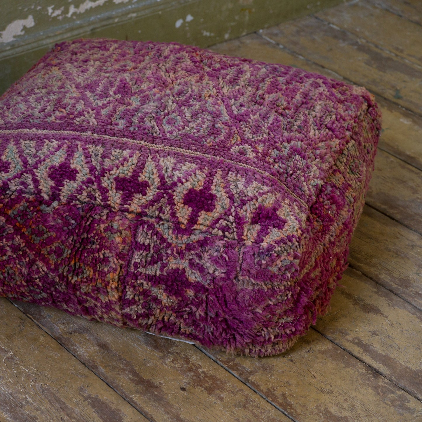 Marockansk Inredning sittpuff handgjord i ull Atlas bergen Marocko