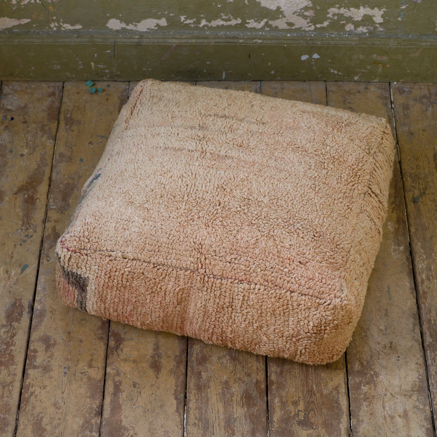 Marockansk Inredning sittpuff handgjord i ull Atlas bergen Marocko