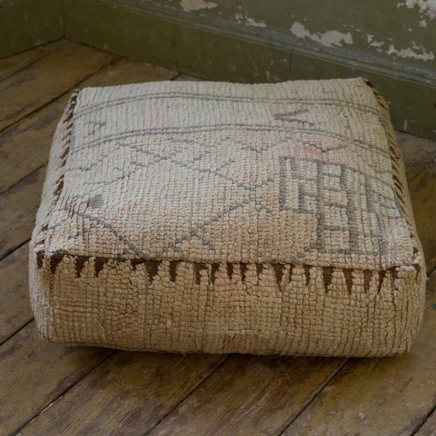 Marockansk Inredning sittpuff handgjord i ull Atlas bergen Marocko