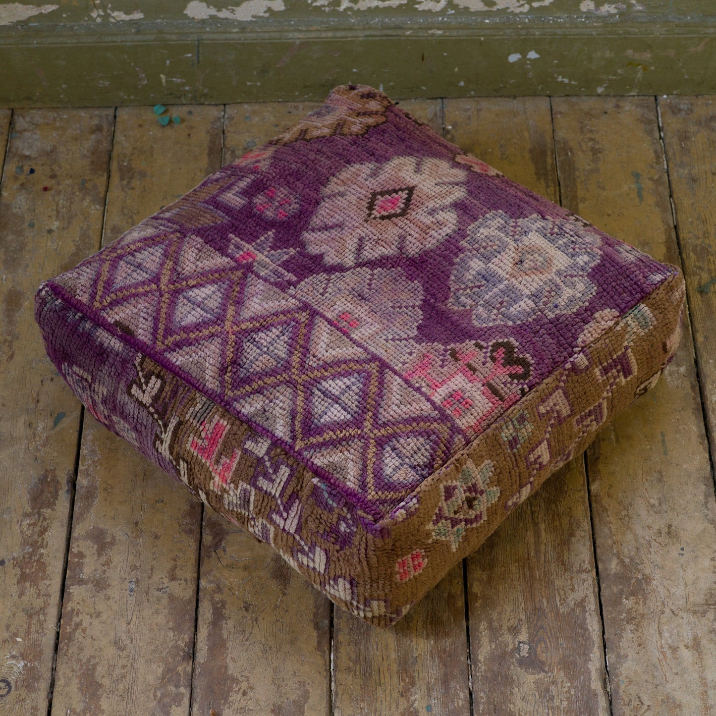 Marockansk Inredning sittpuff handgjord i ull Atlas bergen Marocko