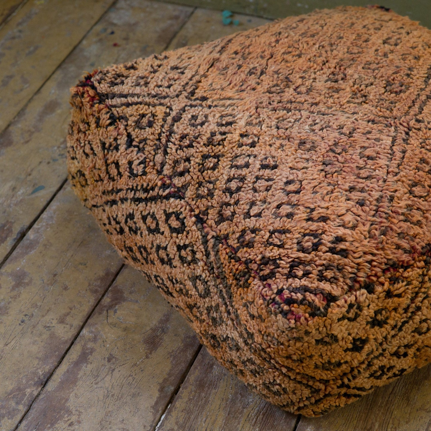 Marockansk Inredning sittpuff handgjord i ull Atlas bergen Marocko