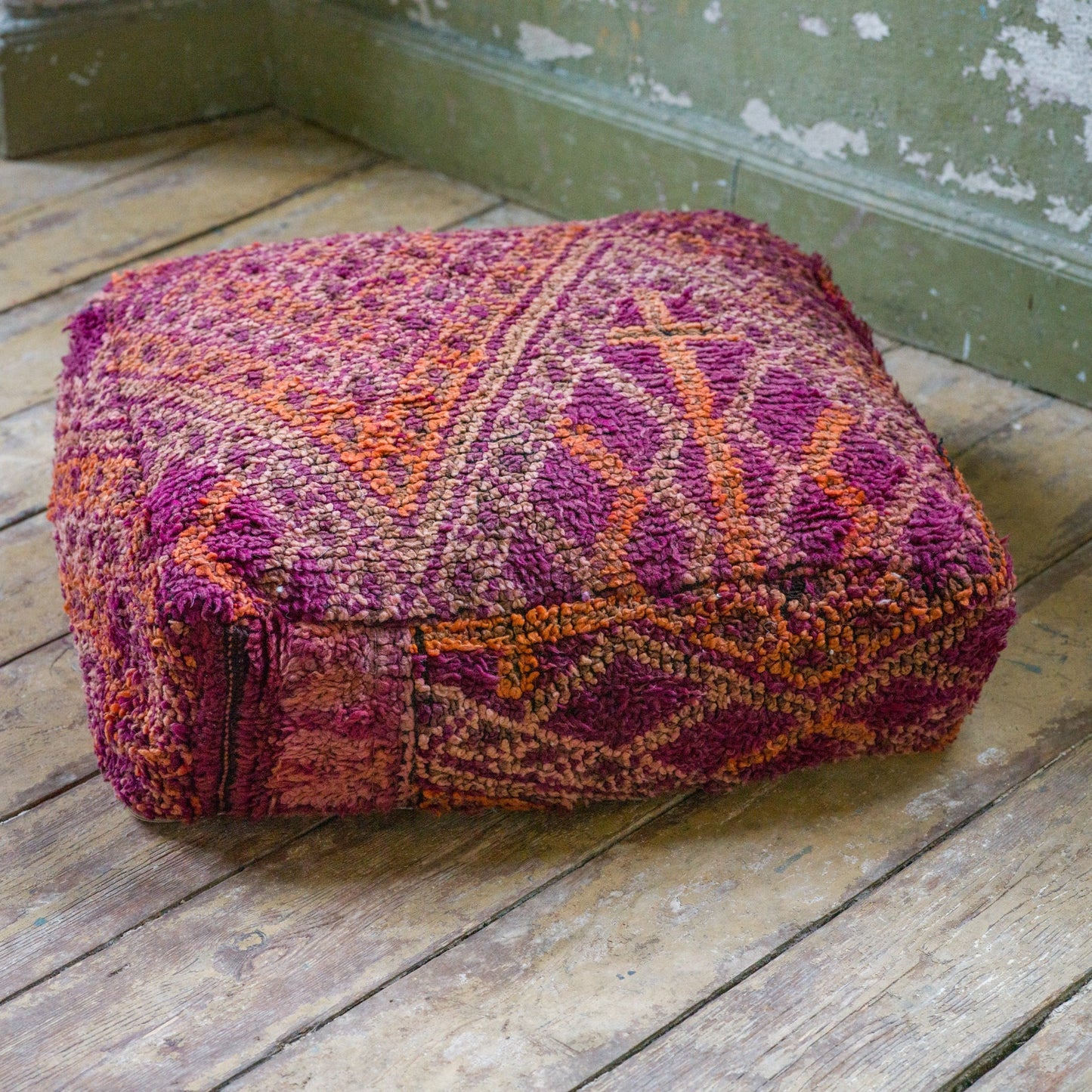 Marockansk Inredning sittpuff handgjord i ull Atlas bergen Marocko