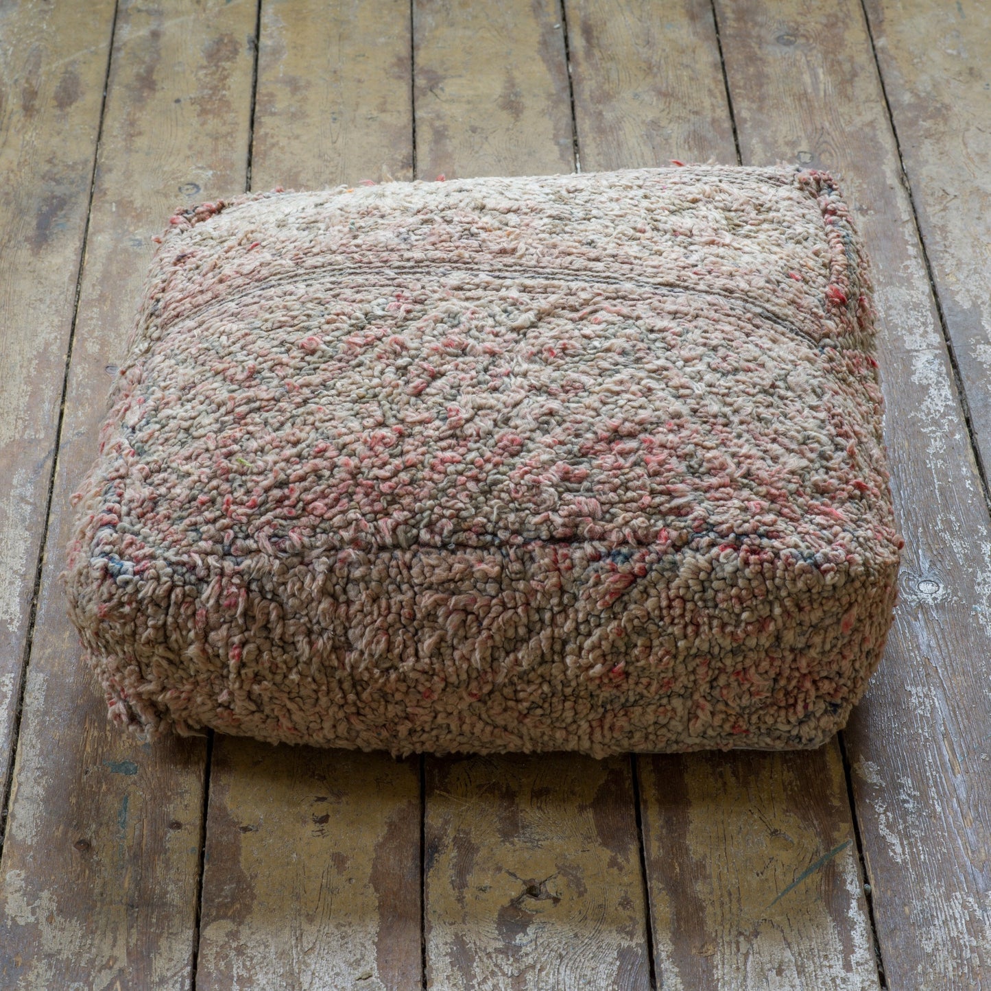 Marockansk Inredning sittpuff handgjord i ull Atlas bergen Marocko