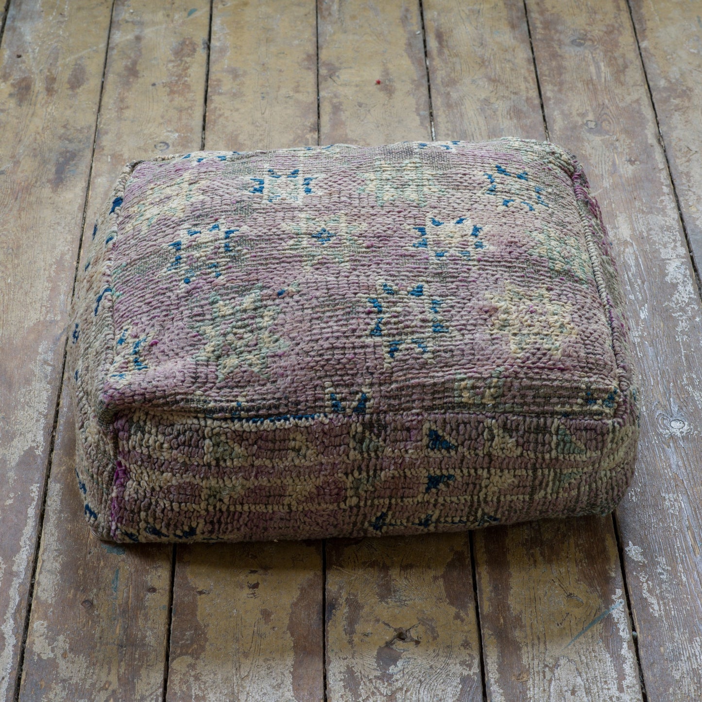 Marockansk Inredning sittpuff handgjord i ull Atlas bergen Marocko