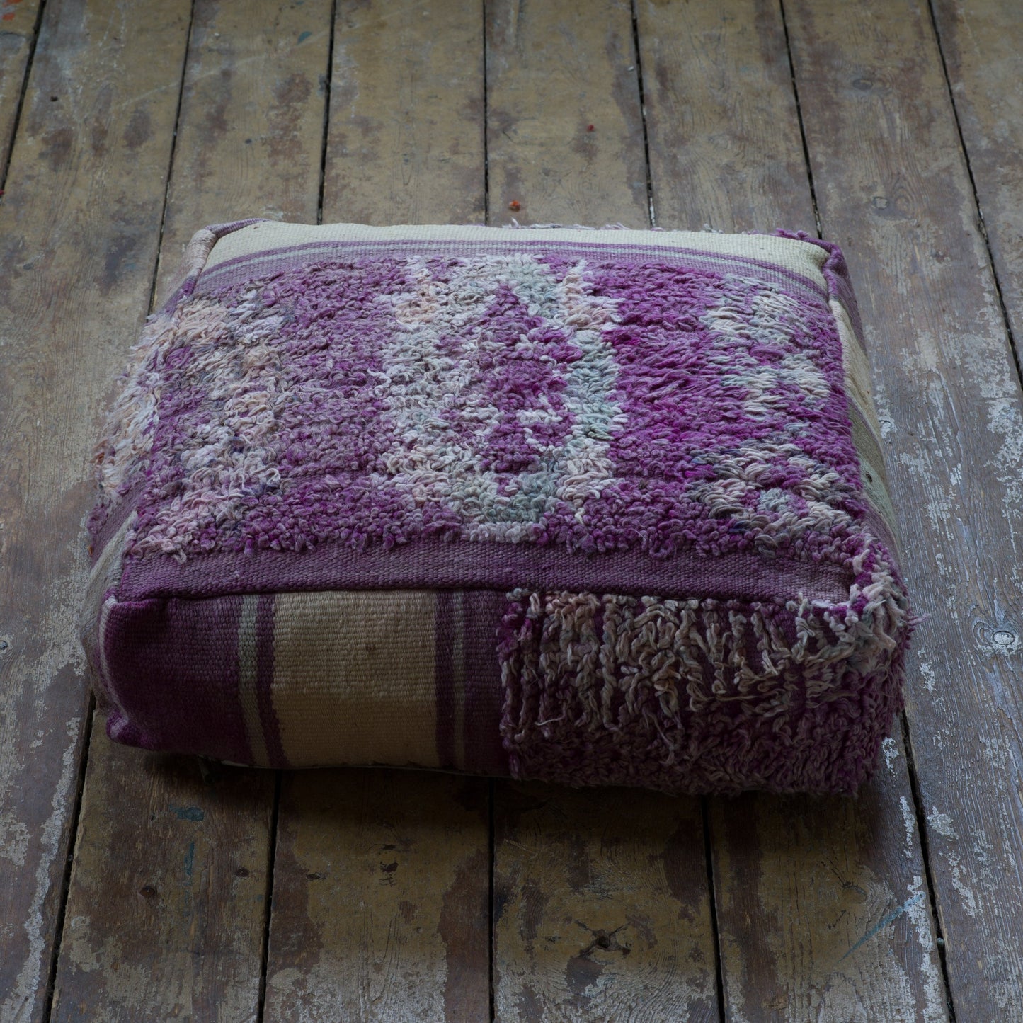 Marockansk Inredning sittpuff handgjord i ull Atlas bergen Marocko