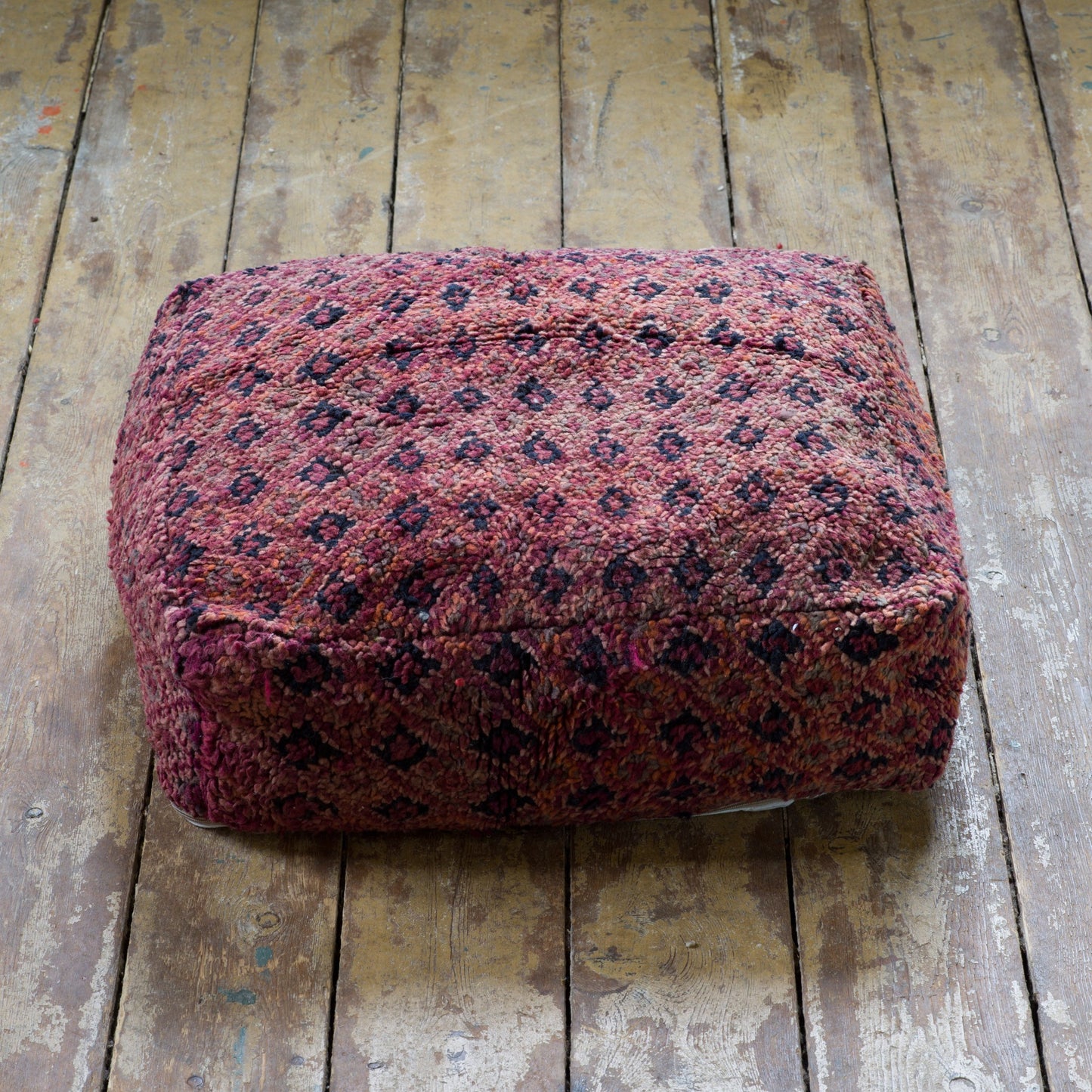 Marockansk Inredning sittpuff handgjord i ull Atlas bergen Marocko