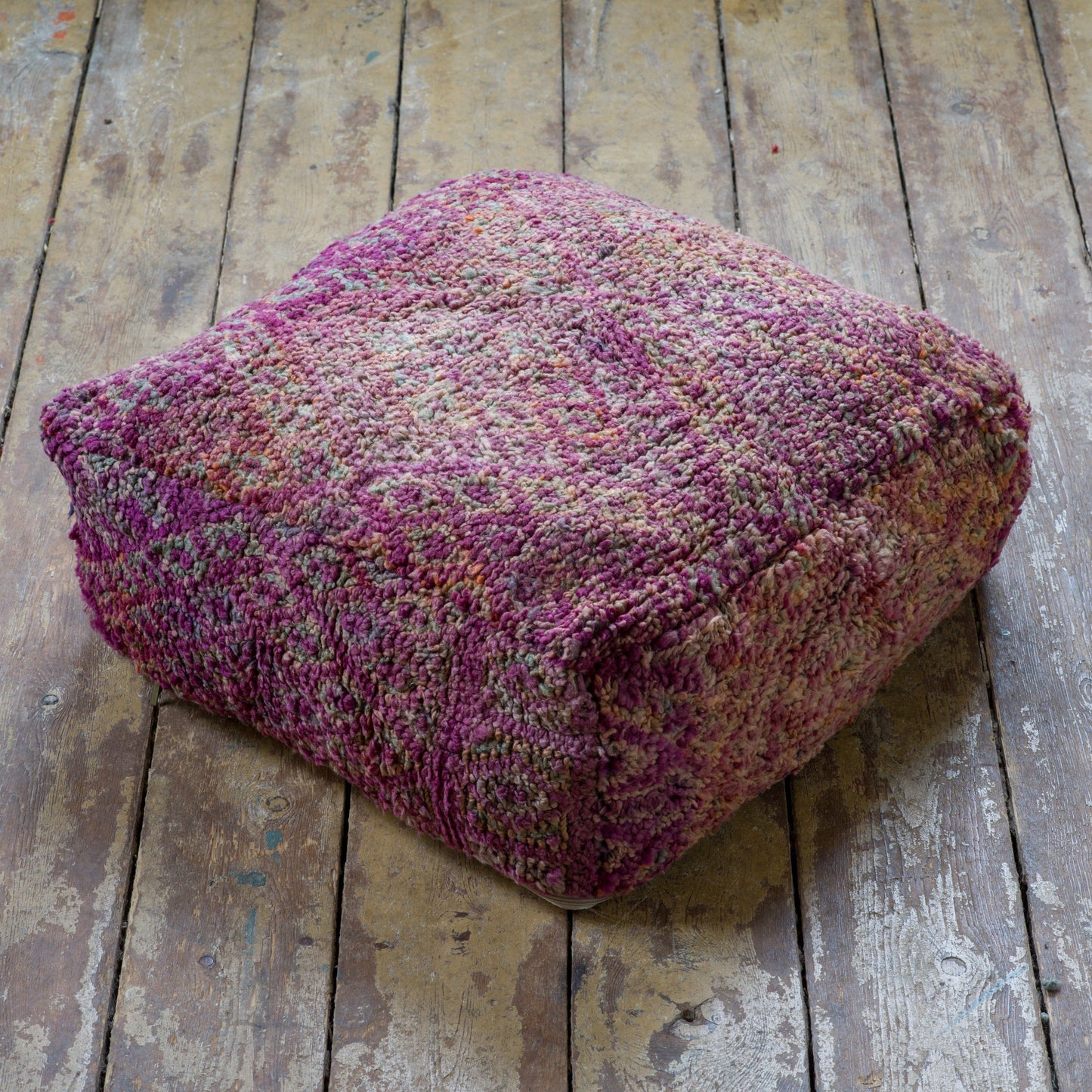 Marockansk Inredning sittpuff handgjord i ull Atlas bergen Marocko