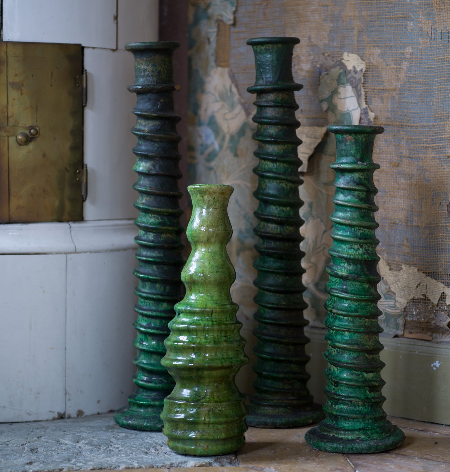 Marockansk Tamegroute ljusstake keramik handgjord i södra Marocko
