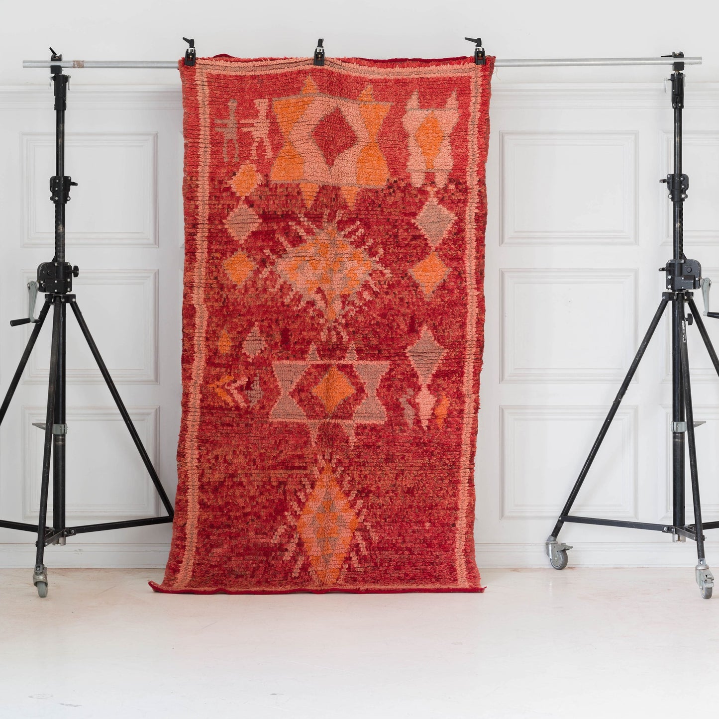 Röd marockansk Boujaad-matta i ull 256x135cm