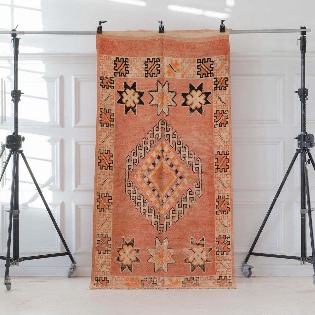 Orange marockansk Boujaad-matta i ull med detaljrikt mönster 270x135cm